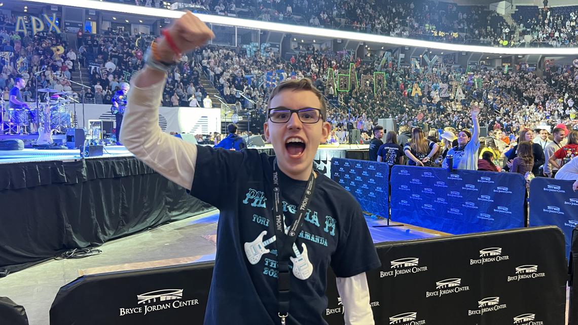 THON teen celebrates first year as a student [Video]