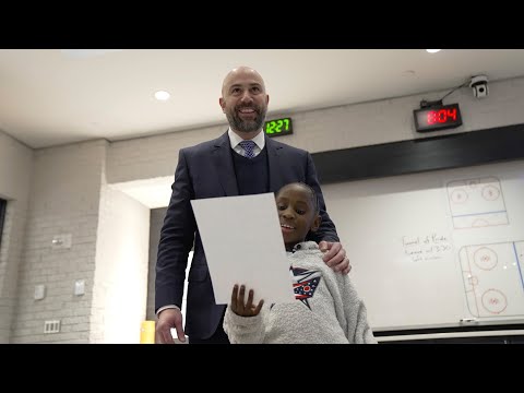 Blue Jackets Pediatric Cancer Hero, Riley, Announces Starting Lineup to Team ❤️💙 [Video]