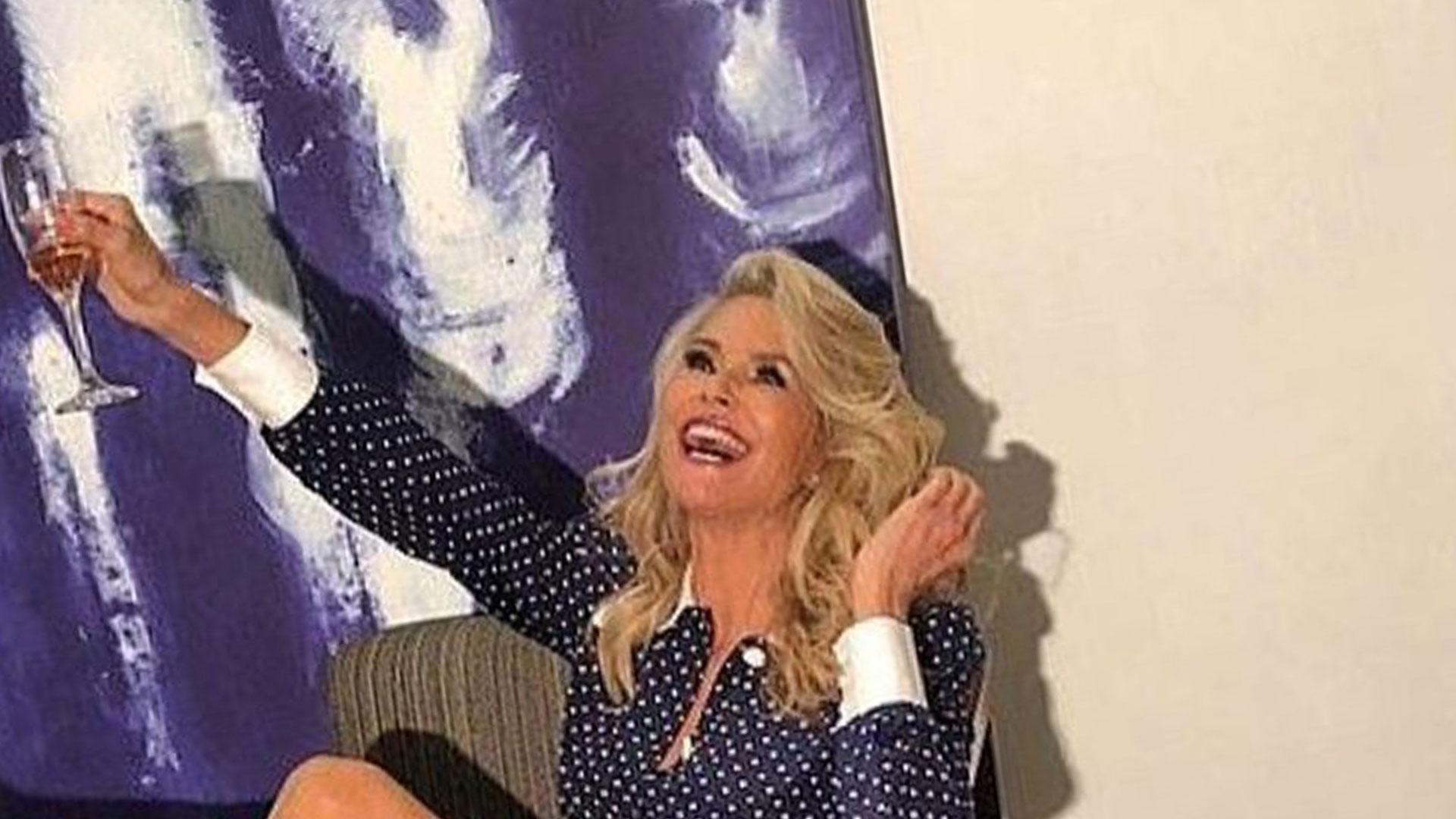 Christie Brinkley, 70, shows off her long and toned legs as she kicks her heels up in new photo after cancer diagnosis [Video]