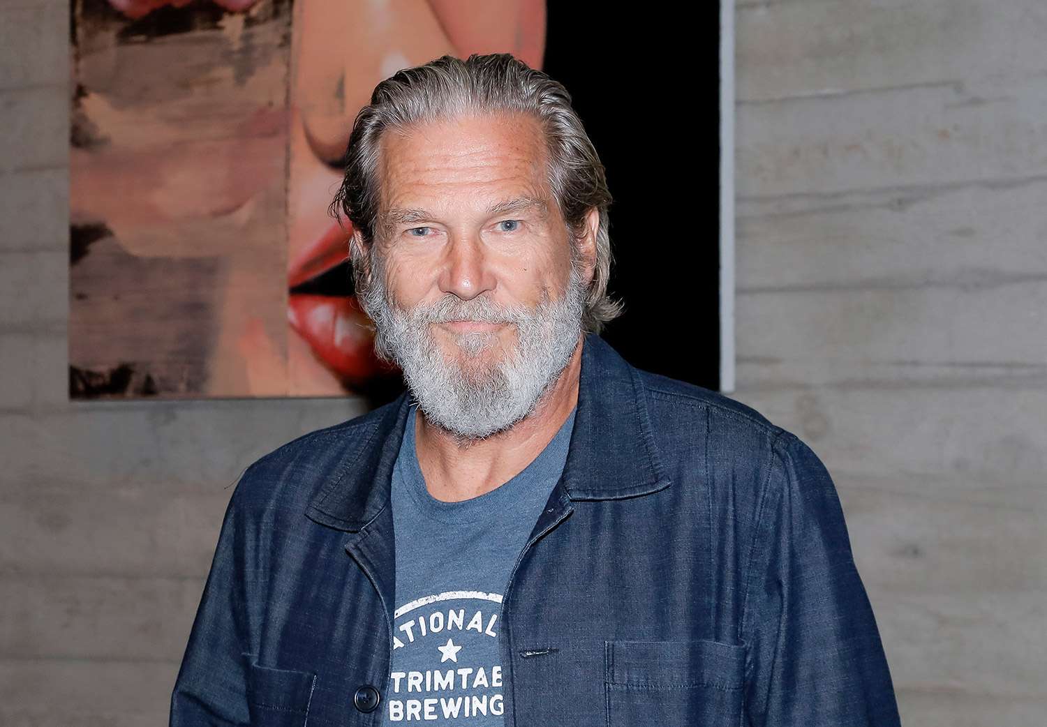 Jeff Bridges Doesnt ‘Think Too Much’ About Past Cancer Battle [Video]