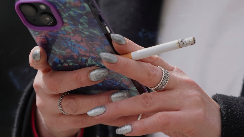 Cigarettes in Canada now have new health warnings [Video]