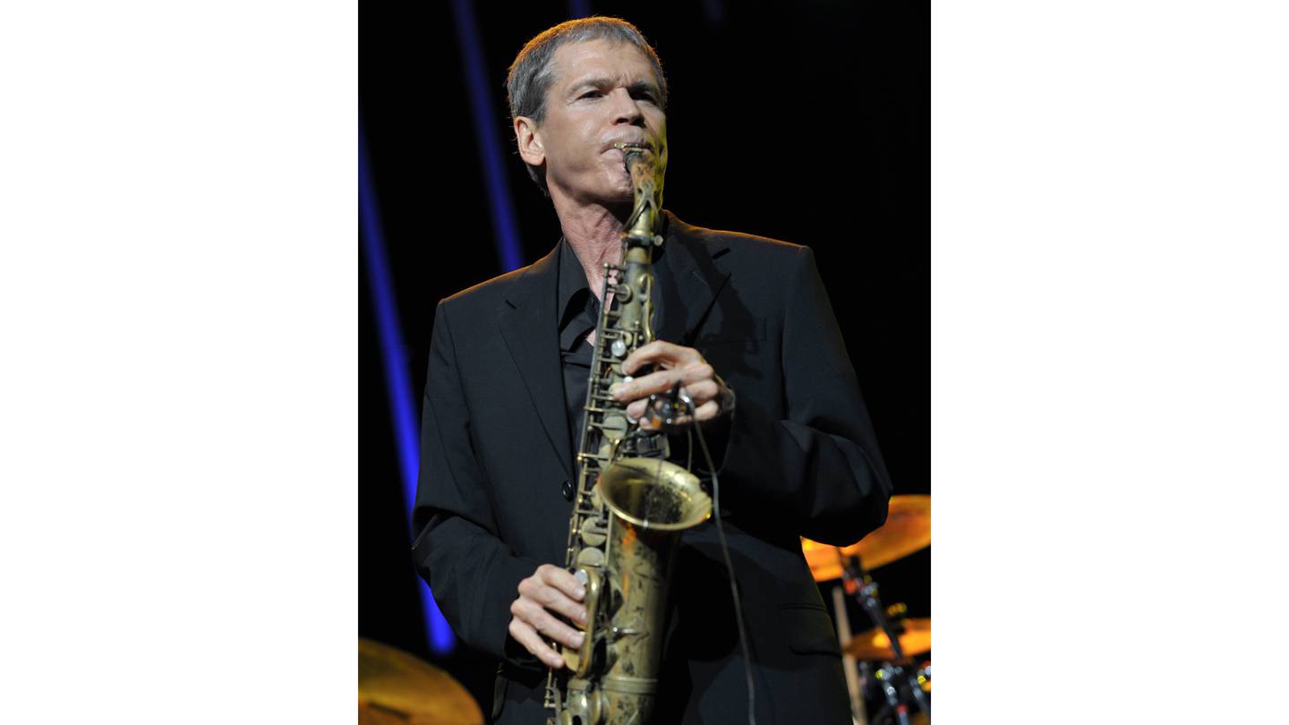 David Sanborn, Grammy-winning saxophonist who played on hundreds of albums, dies at 78  WSB-TV Channel 2 [Video]