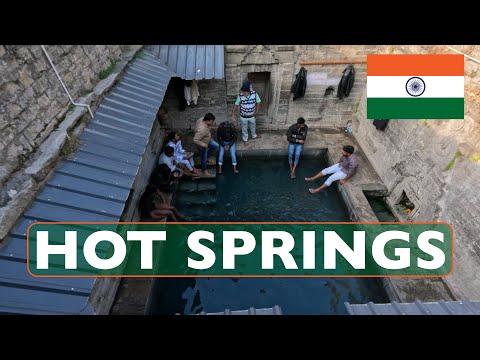 Secret Hot Springs in Manali?? Sissu Snow in Himachal Pradesh INDIA [Video]